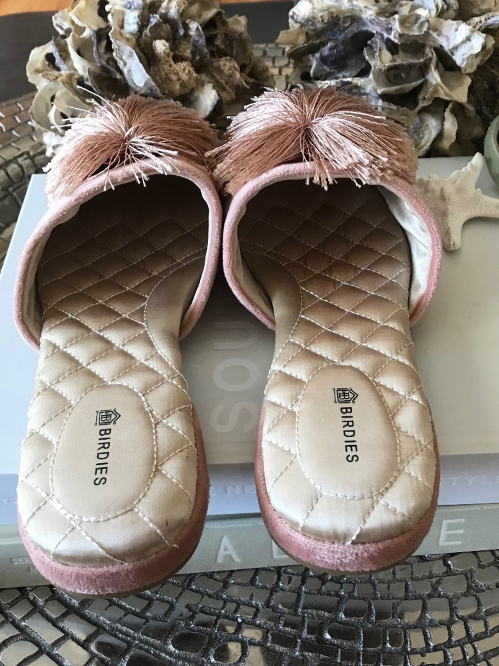 COQUETTE 🔥 BALLETCORE ROMANTIC VINTAGE INSPIRED PINK POM VELVET SLIDE - Picture 6 of 15